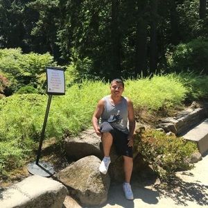 Meet your Posher, Manuel